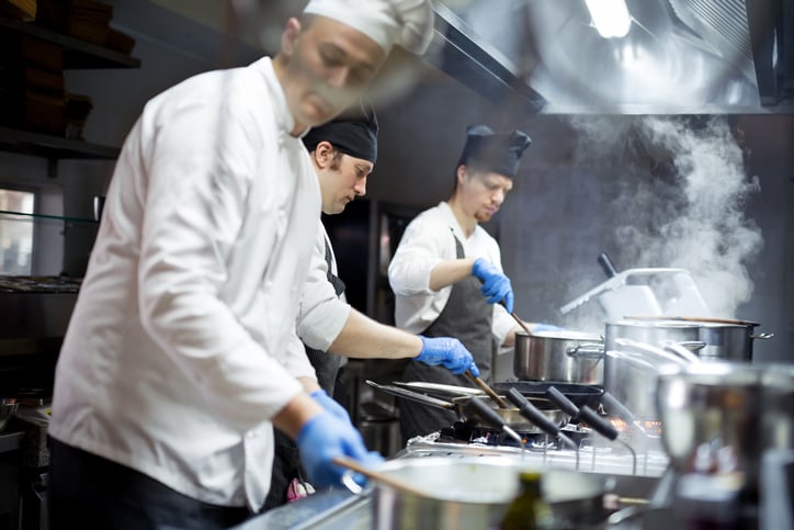 2019-10_Advantage_blogs_industrial-water-softeners_kitchen