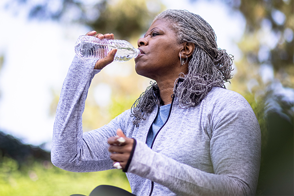 HeaderGraphicImage_bottled water contain minerals-Plants